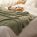 Manta Illusions Flannel Relieve Verde Olivo 150x130 500gr