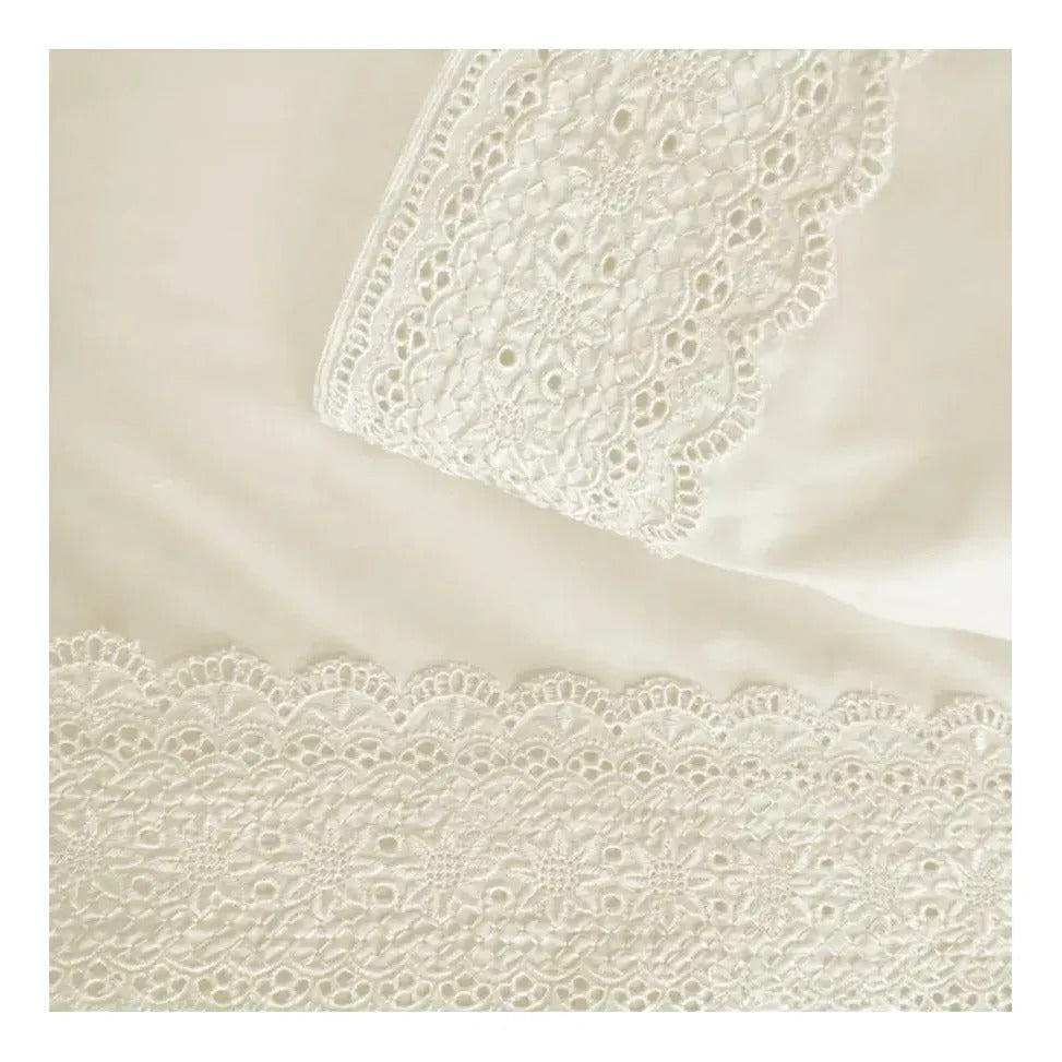 Juego Sábana Illusions 180 Hilos Broderie Liso 2 Plazas Beige Ivory
